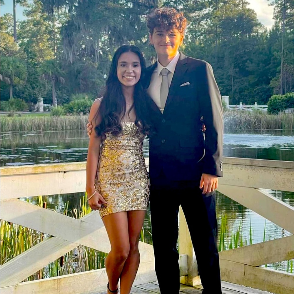 Meet your Posher, Alaila